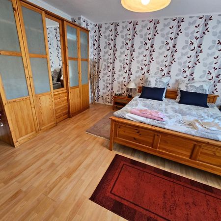 A Large Fully Furnished Private Apartment Linz am Rhein Zewnętrze zdjęcie